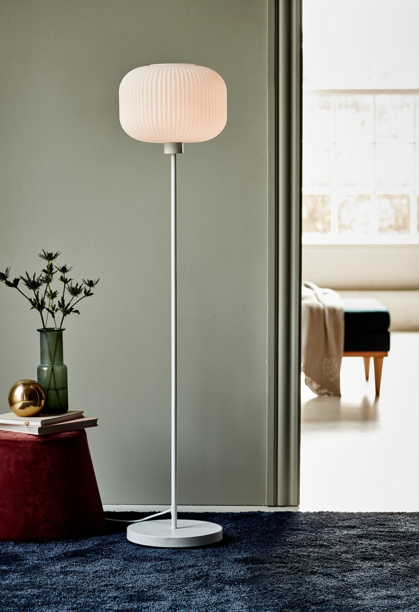 Milford | Floor lamp | White
